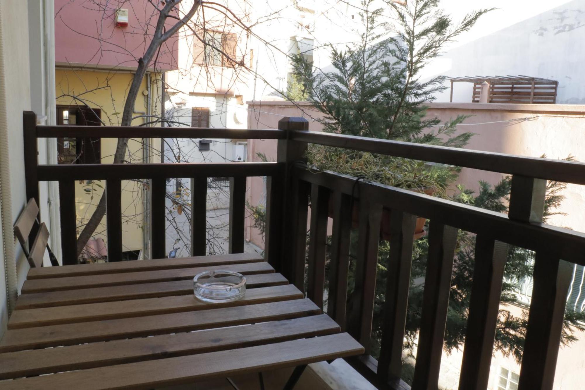 Ferienwohnung Helen'S Little Castle Free Private Parking Thessaloniki Exterior foto