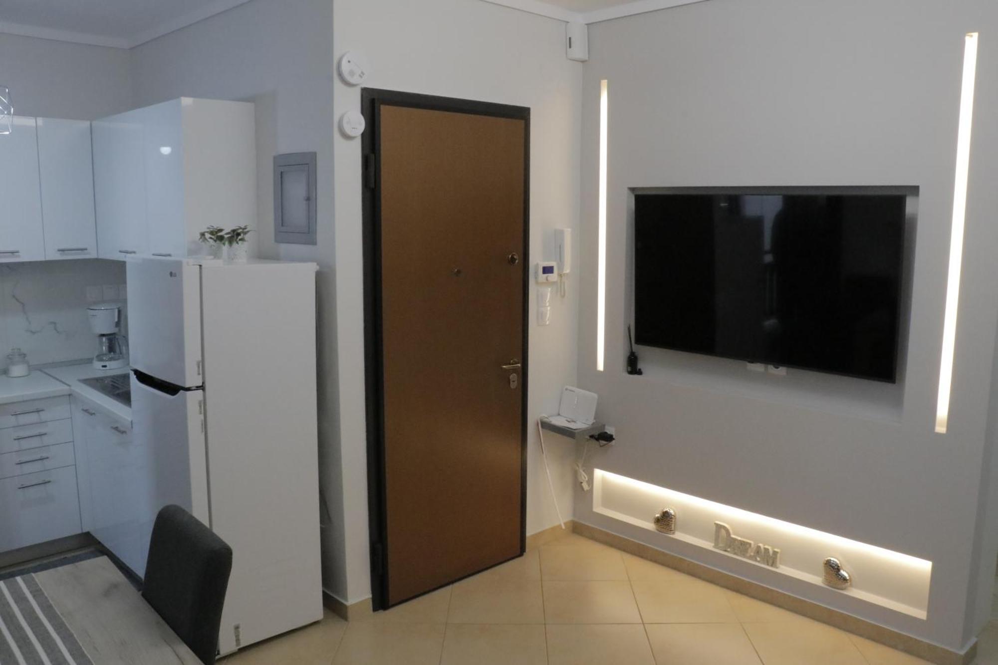 Ferienwohnung Helen'S Little Castle Free Private Parking Thessaloniki Exterior foto